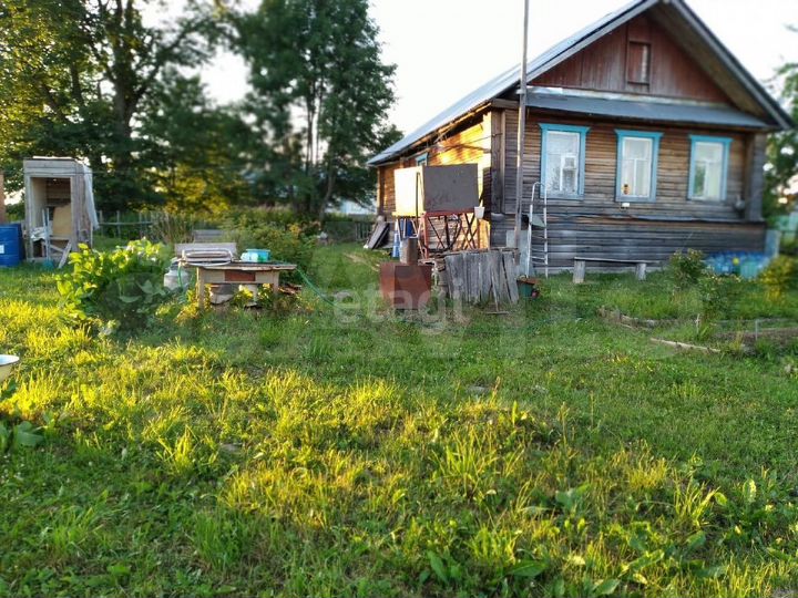 Дом 24,7 м² на участке 12,3 сот.