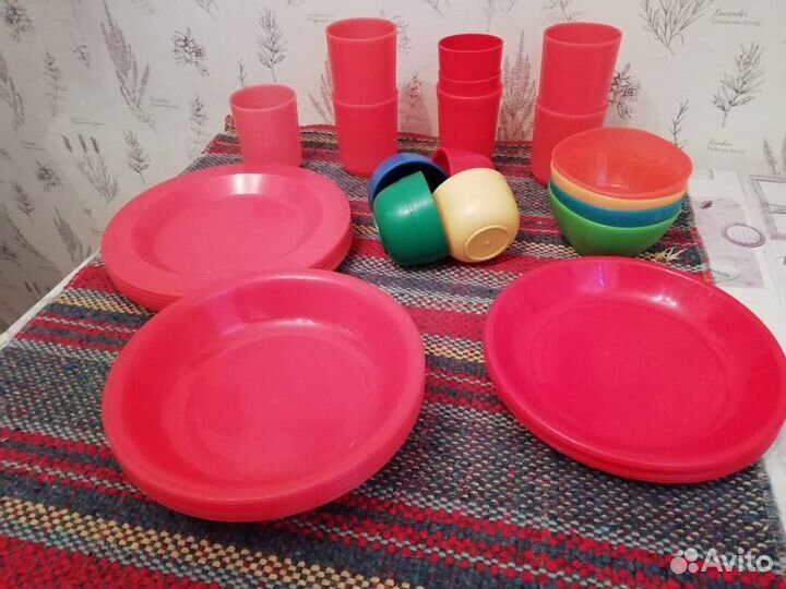 Набор пластиковой посуды СССР