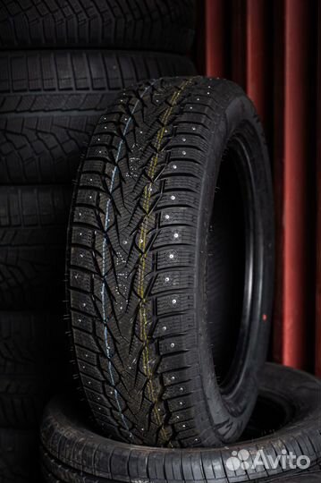 Zmax Winternova Stud III 275/65 R18 Q