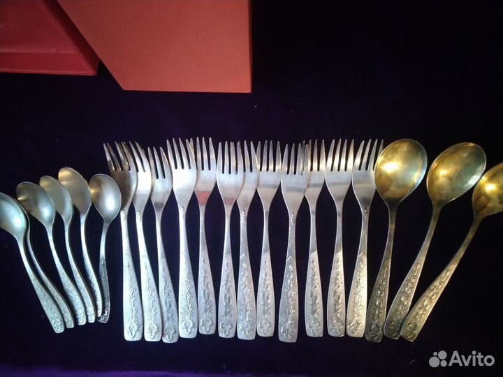 Набор столовых приборов новый СССР разные
