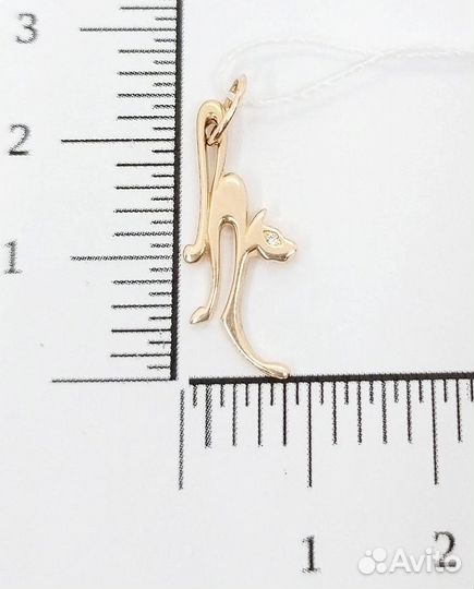 Золотая подвеска с фианитом