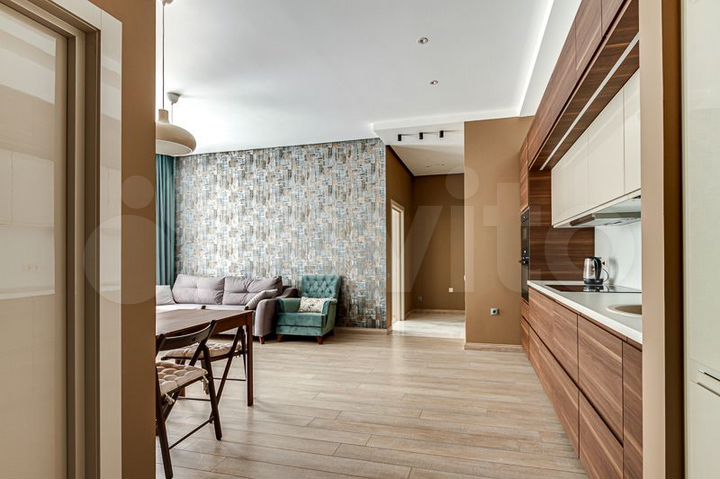 3-к. квартира, 72 м², 3/8 эт.