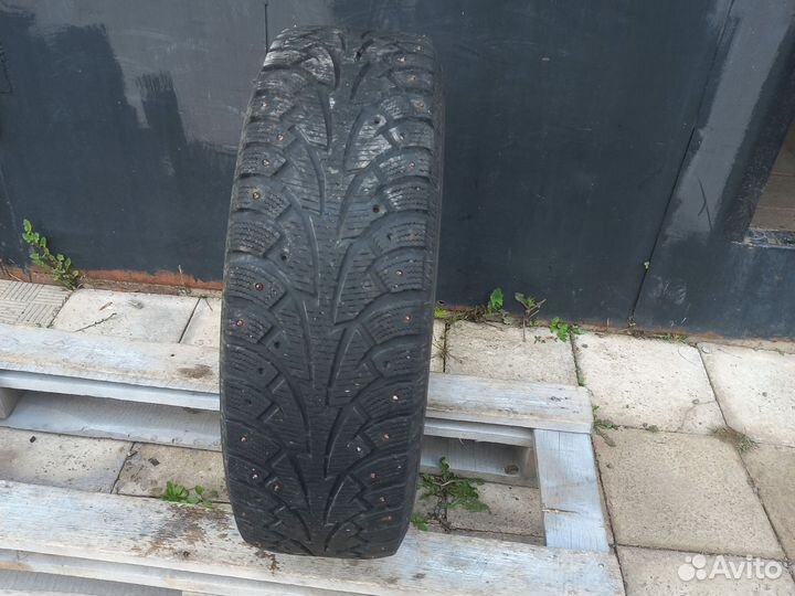 Hankook Winter I'Pike 215/65 R17