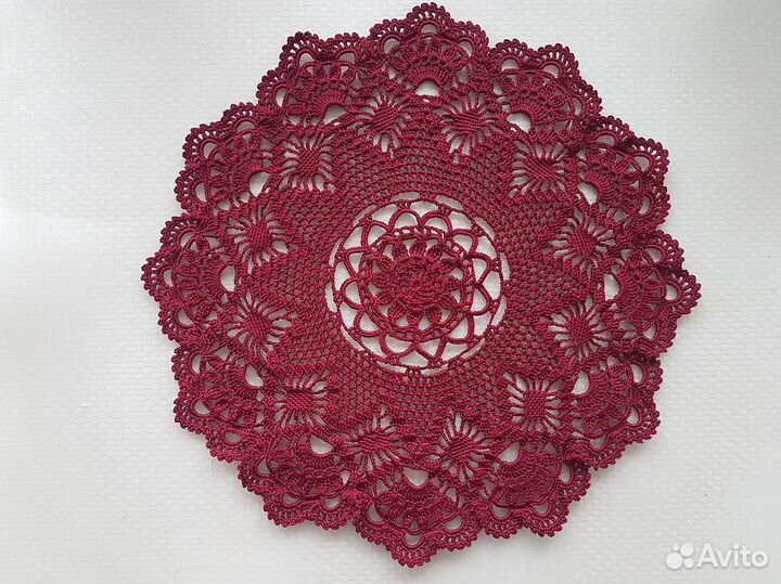 Салфетка ажурная бордовая