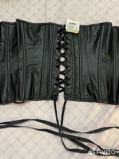 Корсет под грудь