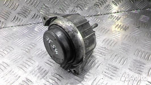 Подушка двигателя бензиновая BMW 1 E87 (75S44C902)