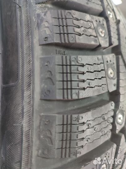 Nordman 7 215/50 R17