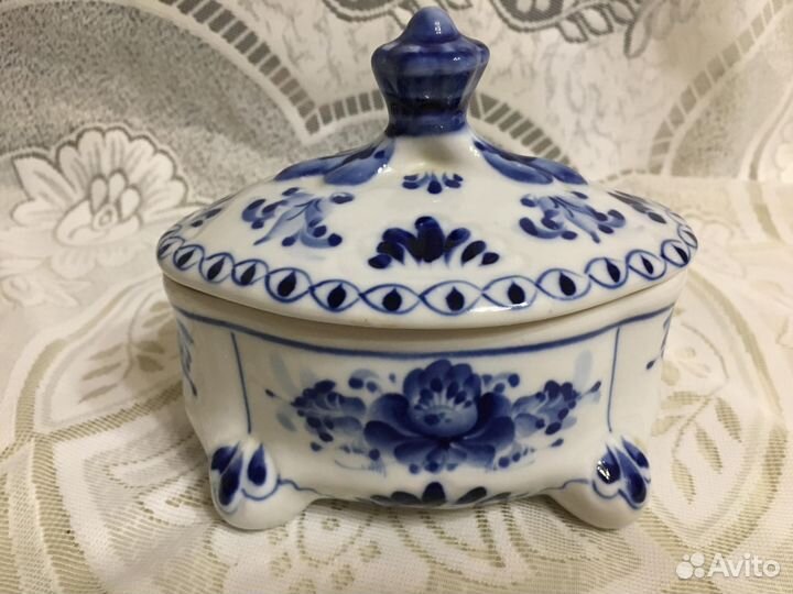 Шкатулка Гжель