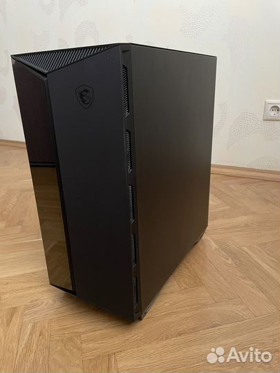 Корпус MSI MPG Gungnir 110R