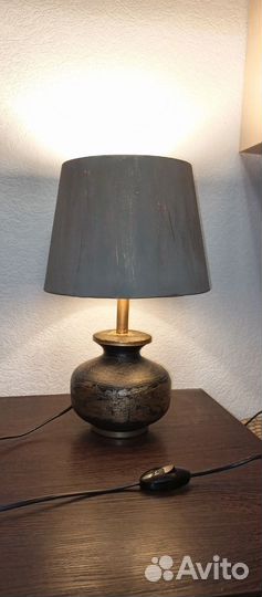 Лампа настольная с абажуром