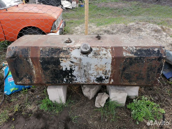 Топливный бак