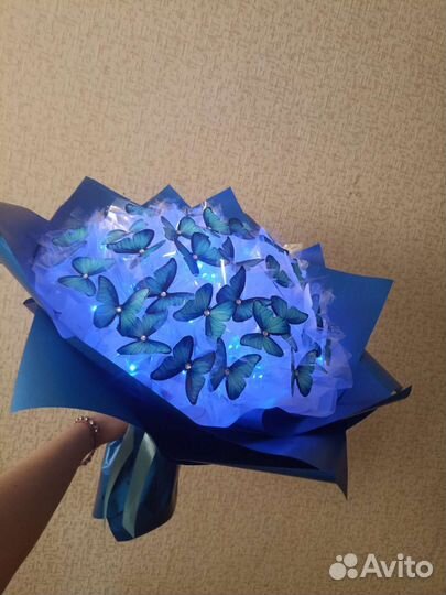 Светящийся Букет из бабочек