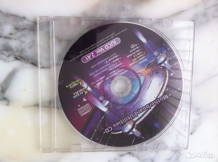 CD DVD диски с разными программами и драйверами