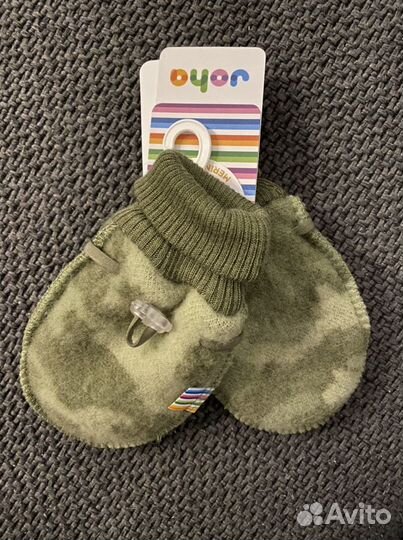 Joha Варежки меринос, зеленый камуфляж 60