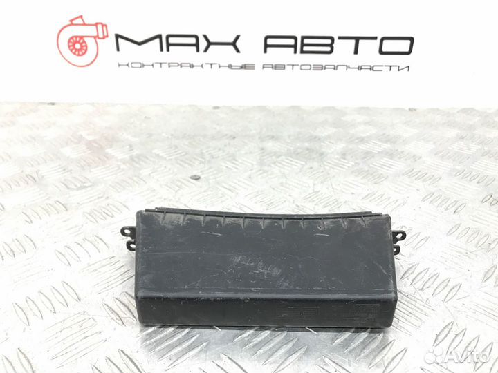 Б/У бардачок центральной консоли (ящик торпеды)