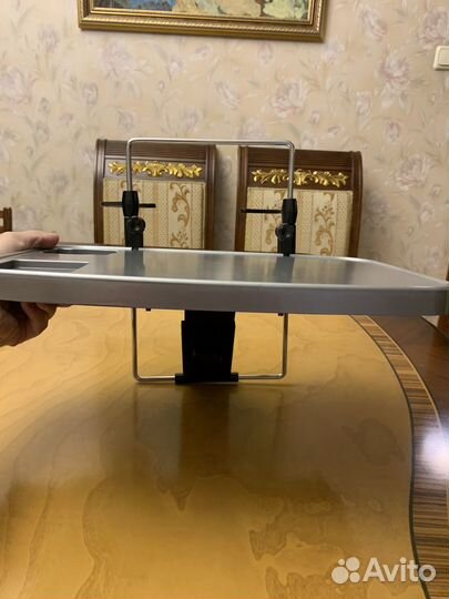 Столик для автокресла