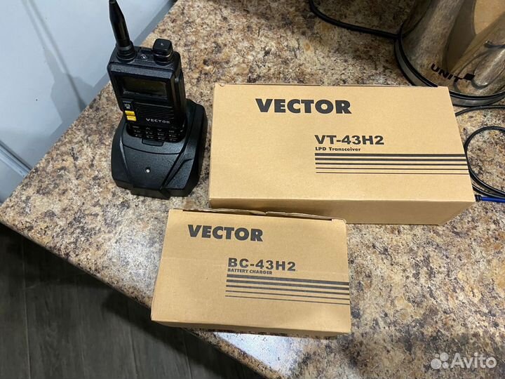 Рация двухдиапазонная Vector