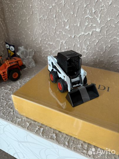 Модель погрузчика bobcat