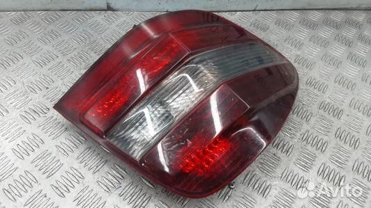 Фонарь задний левый mercedes benz M-class W164 (XN