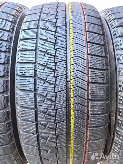 Bridgestone Blizzak VRX 215/50 R17 97H