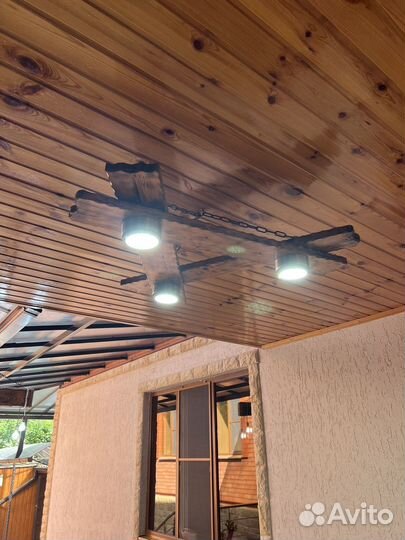 Деревянные декоротивные люстры