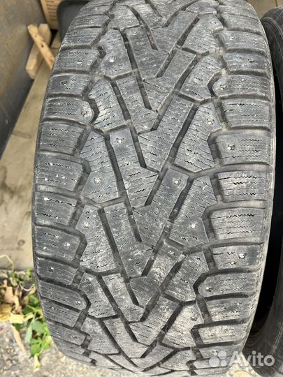 Pirelli Ice Zero 245/40 R18