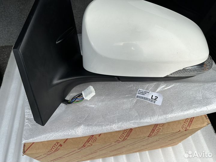 Зеркало левое Toyota Corolla E18 / E170 2016
