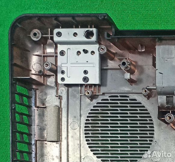 Поддон Toshiba Satellite L500 - 1WP