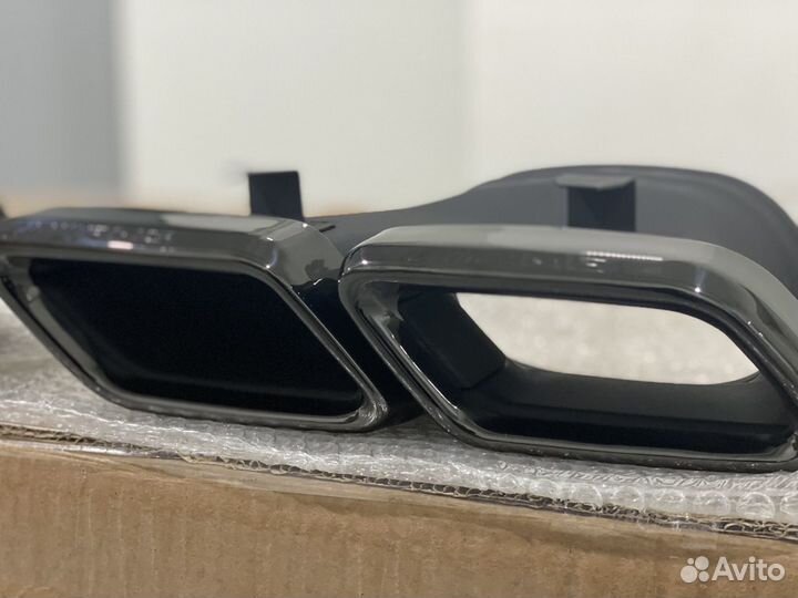 Черные насадки на выхлопные трубы mercedes S222