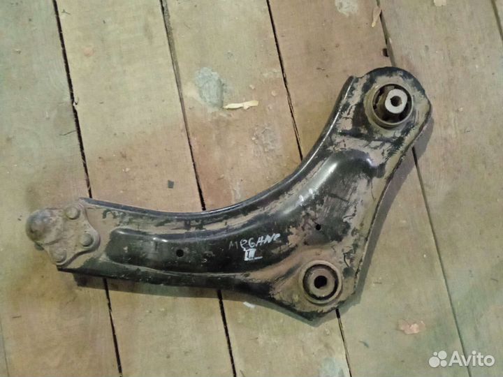 Renault Megane 3 2009-2016 Рычаг передний левый
