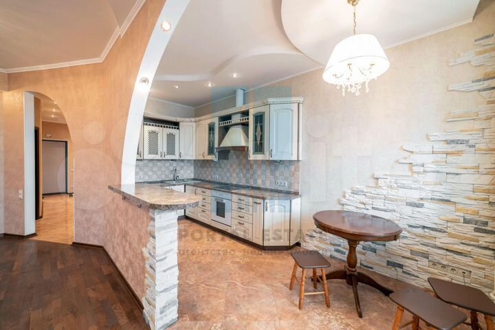 2-к. квартира, 59 м², 8/12 эт.