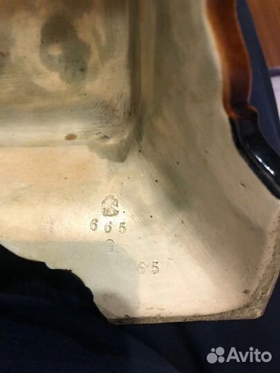 Статуэтка для писем и газет