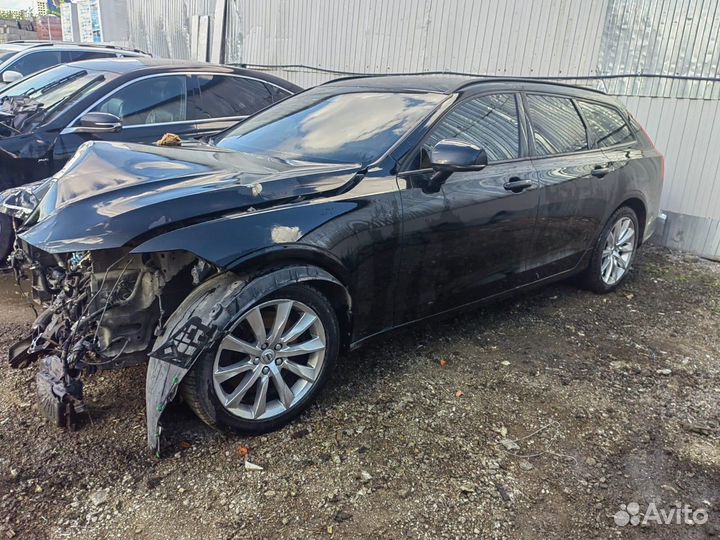 Volvo V90 II 2018г (бензин) 2.0 AT по запчастям