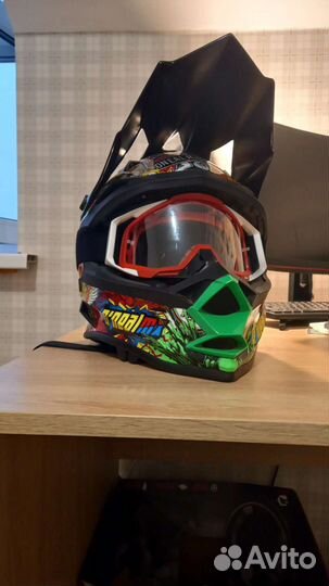 Шлем кроссовый бу