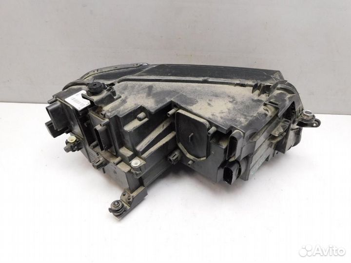 Фара левая Volkswagen Tiguan