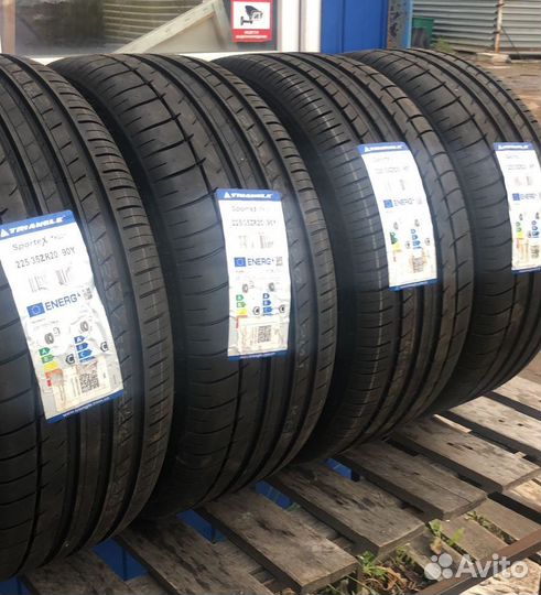 Triangle TH201 225/35 R20