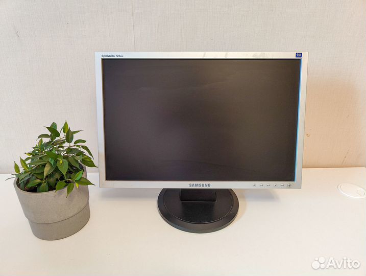 Монитор Samsung 19д