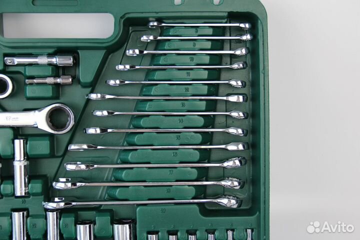 Набор ключей в чемодане 150 предметов инструмент