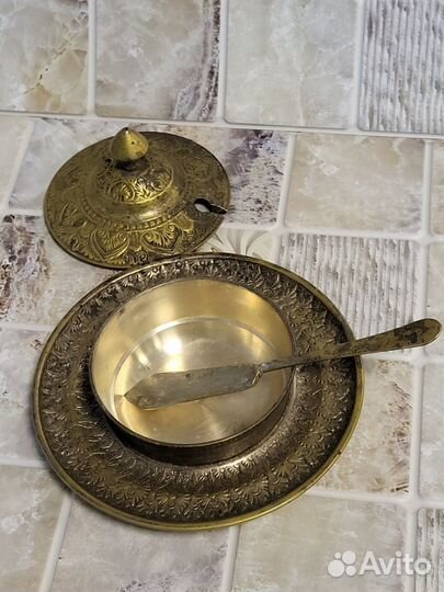 Икорница бронза