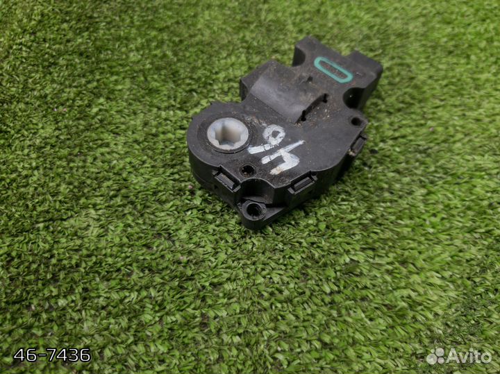 Сервопривод заслонки печки BMW E91 (E90)