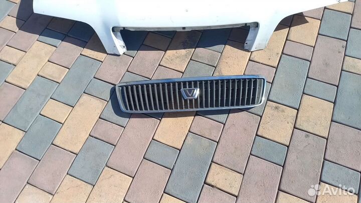 Капот на toyota vista