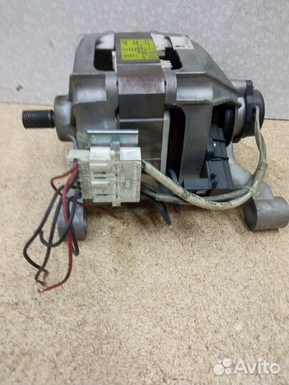 Двигататель стиральной машины