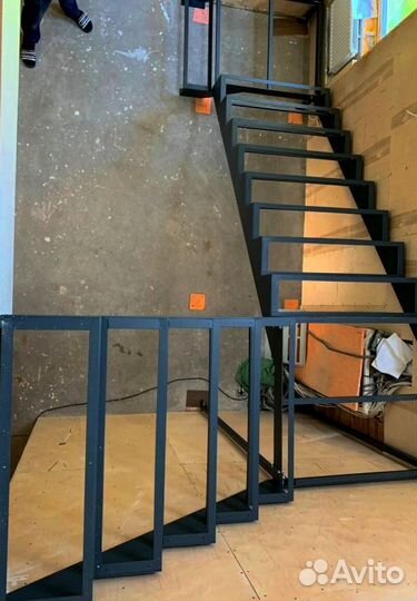 Облицовка бетонных лестниц