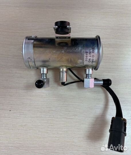 Насос подкачки топлива Hitachi