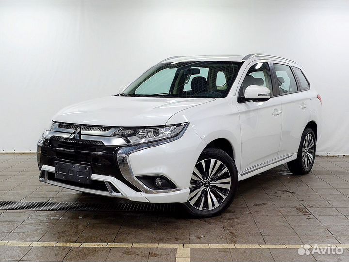 Mitsubishi Outlander 2.0 CVT, 2022, 81 км