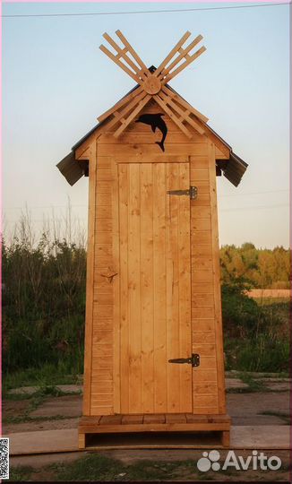 Уличный туалет деревянный HME557