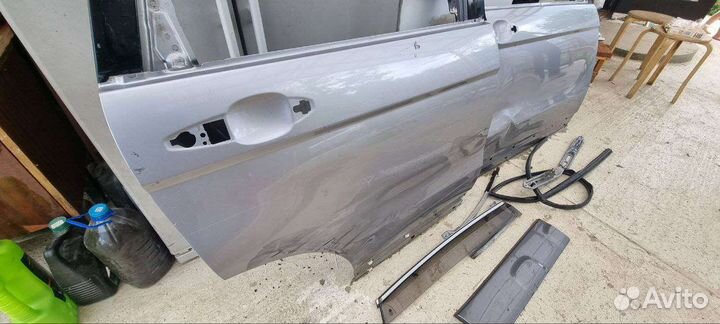 Двери передняя и задняя правая Honda CR-V