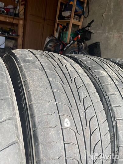 Bridgestone Blizzak MZ-02 215/50 R17