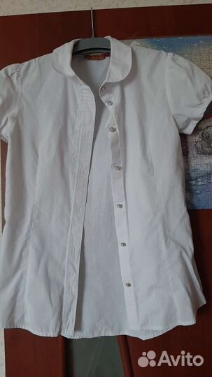 Три разные блузки школьнае