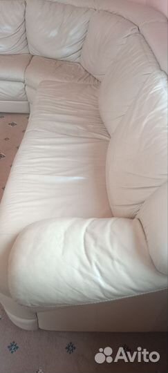 Кожаный угловой диван бу